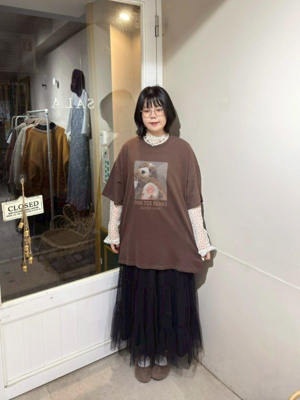 狗狗腳掌字母落肩tee 