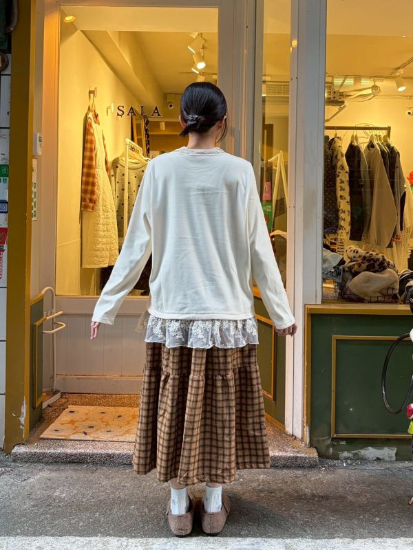 磨毛不規則開衩拼接蕾絲圓領上衣 