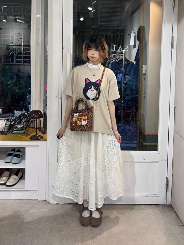 貓咪拼布刺繡短袖上衣 