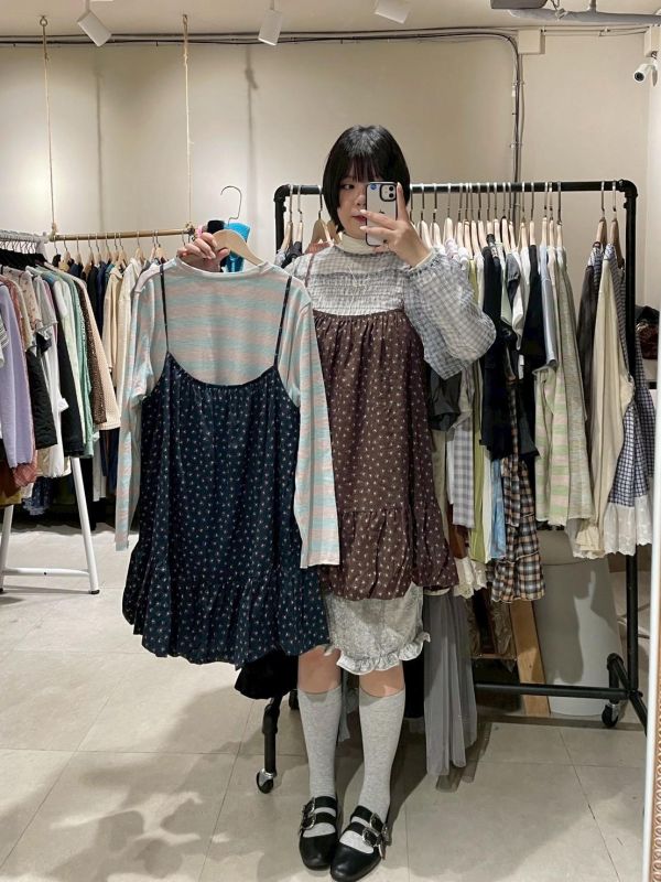 氣球下擺小花鬆緊吊帶背心 