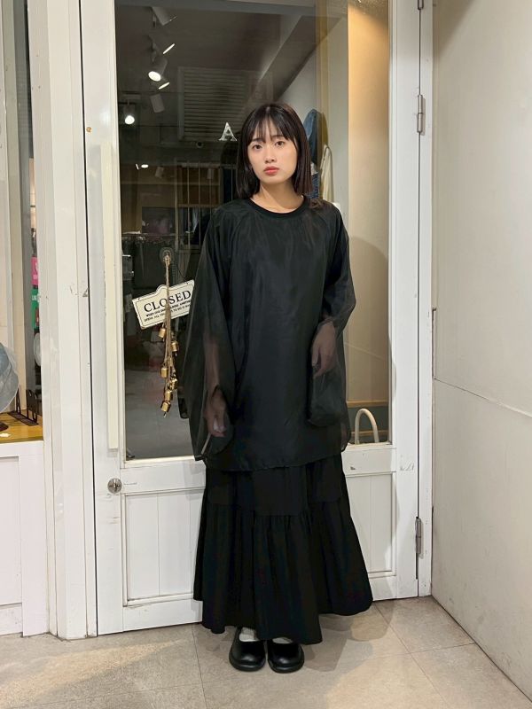 假兩件光澤紗圓領上衣 