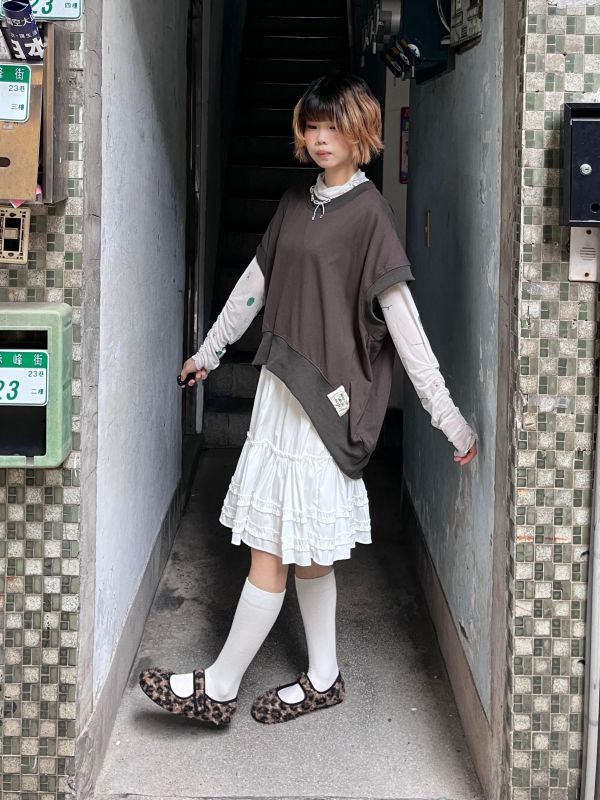 蛋糕花邊五分裙 