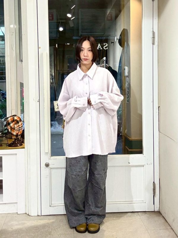 細直條紋皺皺布落肩寬版襯衫 