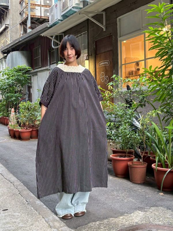 拼接蕾絲條紋長洋裝 