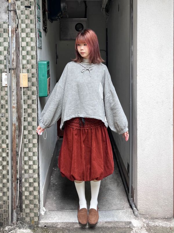 灰色菱格紋前短後長抽繩連帽上衣 