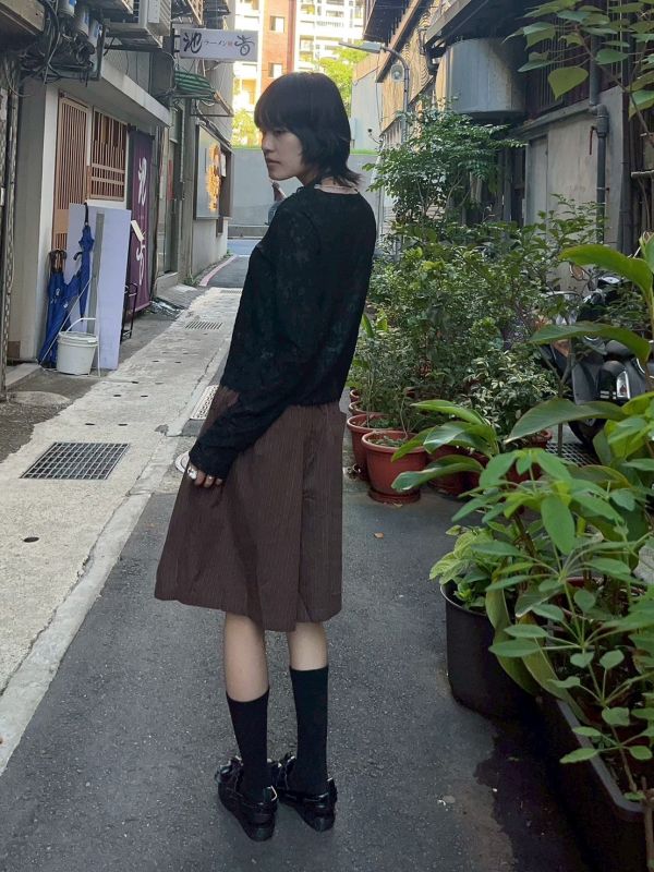 立體復古舊感透膚滾邊內搭上衣 