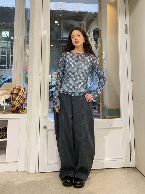 造型圓形車線後鬆緊前後雙口袋繭形牛仔褲 