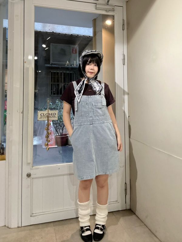 牛仔吊帶短洋裝 
