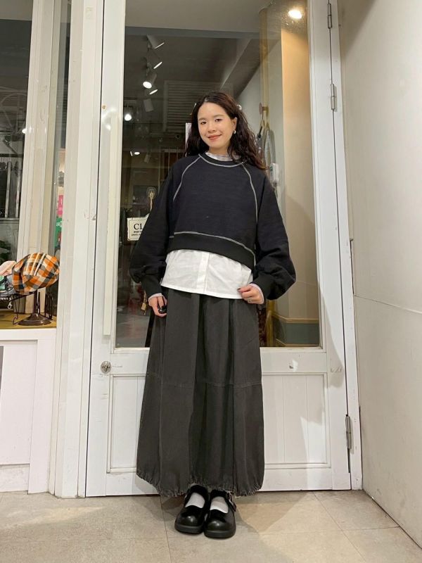 假兩件襯衫+白車線蓬蓬袖側拉鍊寬鬆棉質上衣 