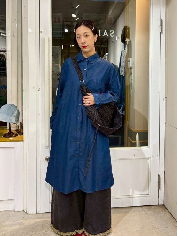 蘑菇刺繡長版牛仔襯衫洋裝 