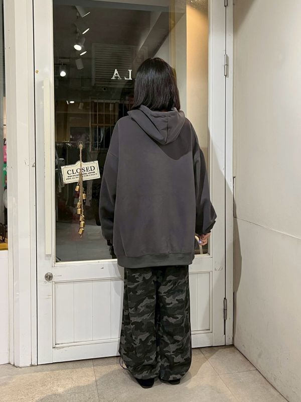 街頭字母大口袋連帽Tee 