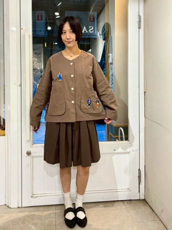 日系刺繡娃娃立體大口袋外套 