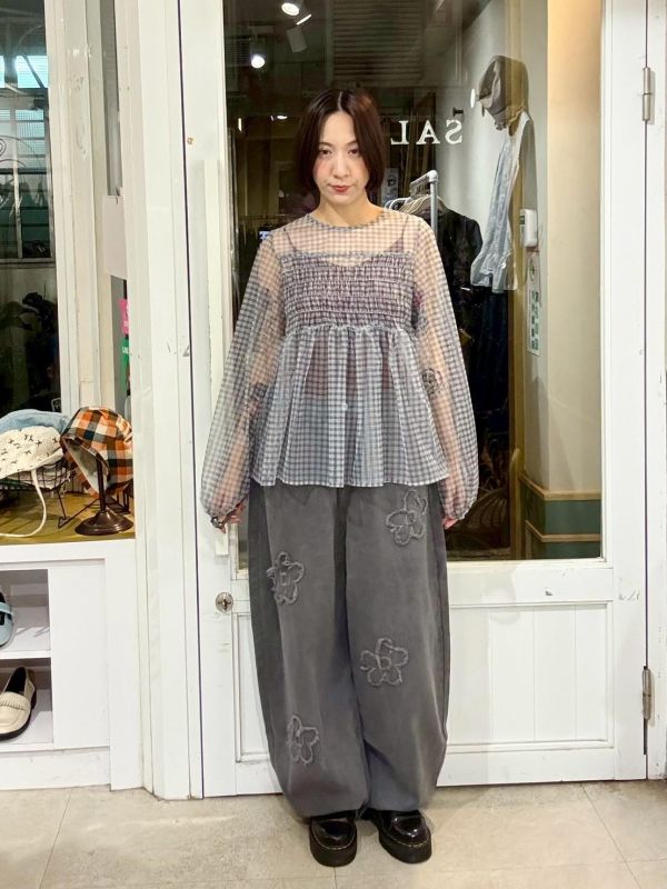 立體不收邊花朵牛仔褲 