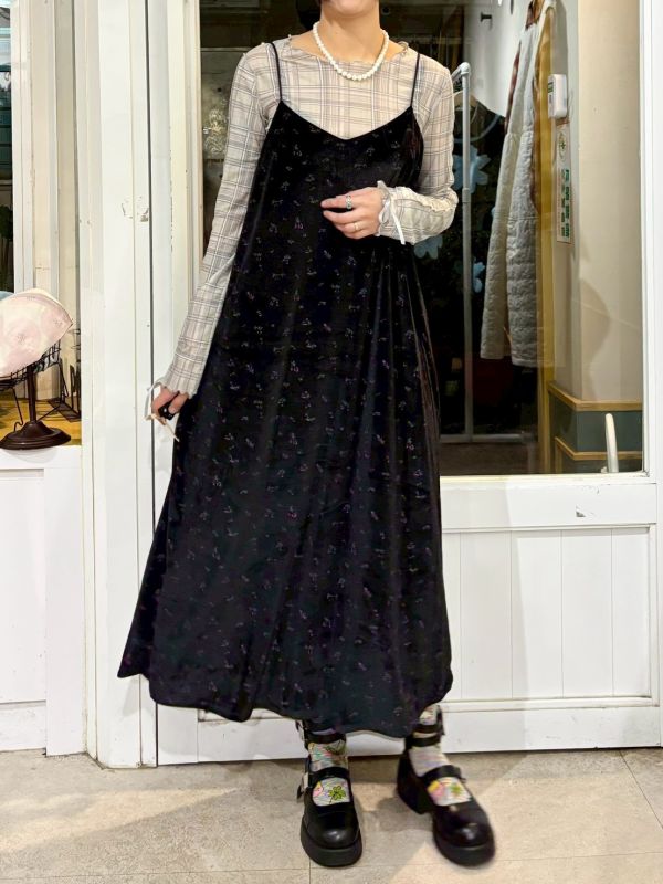 天鵝絨吊帶洋裝 