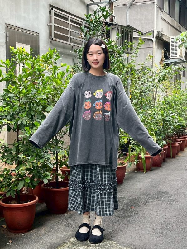 彩色原子小金剛水洗刷舊oversized長袖上衣 