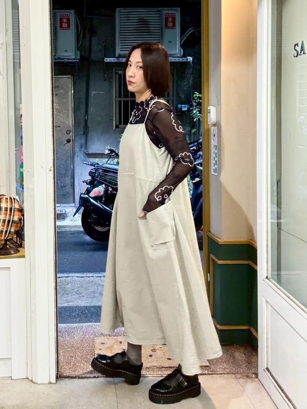 工裝卡其布立體大口袋吊帶背心裙 