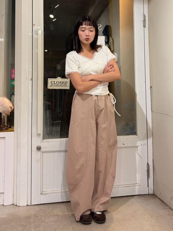 滿版點點蕾絲花邊側抽繩上衣 