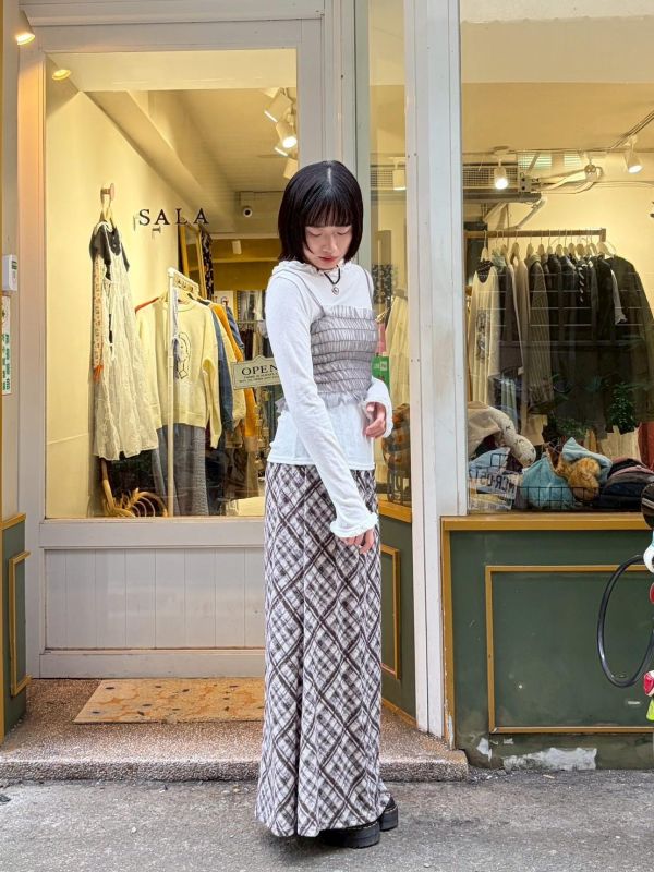 兩件式木耳邊滾邊上衣+抓皺紗質背心 