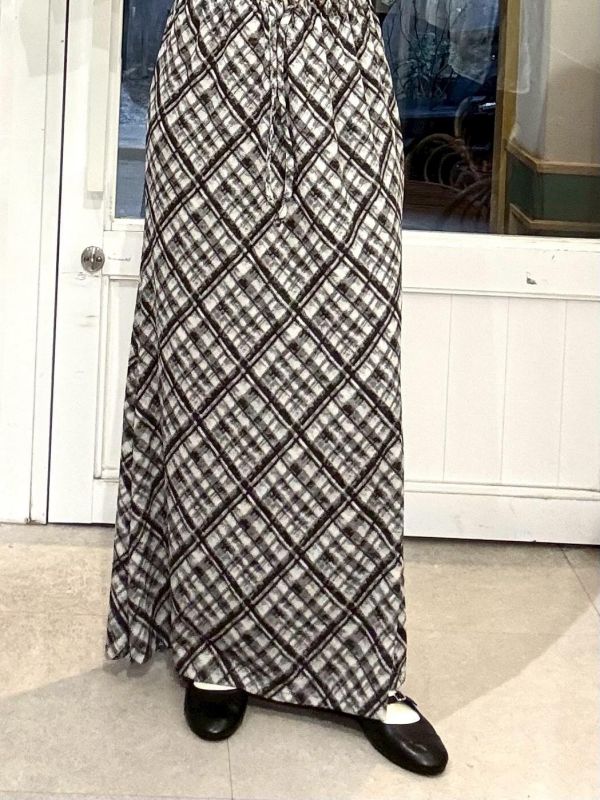 伸縮腰彈性格紋魚尾長裙 