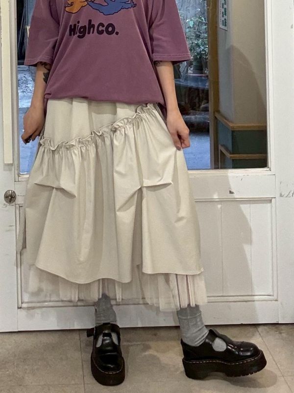 不規則抓皺內層紗裙 