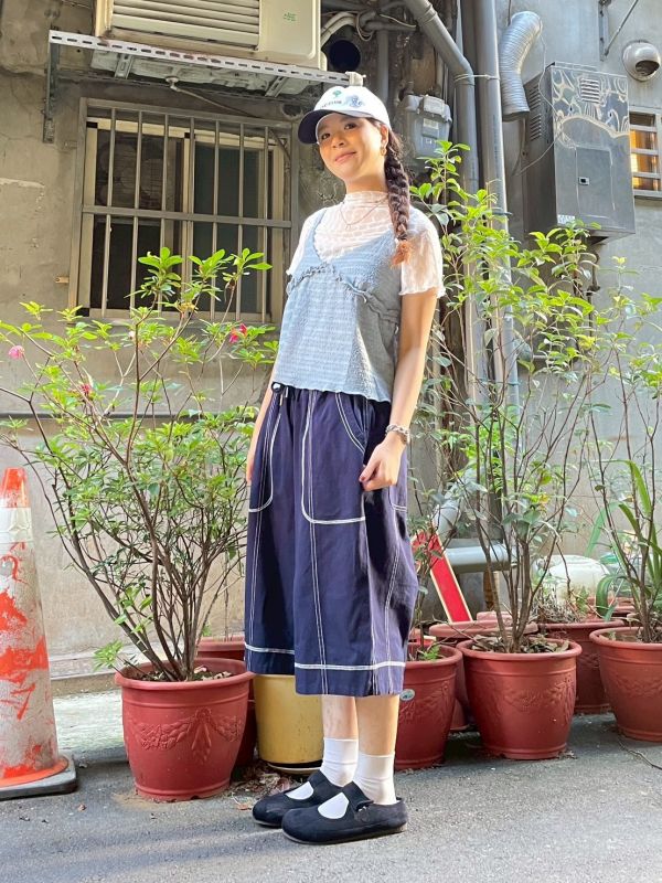 立體波浪紋路胸前抓皺可調節細肩小背心 