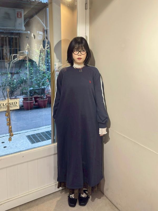 圓領白色雙條紋車線袖洋裝 