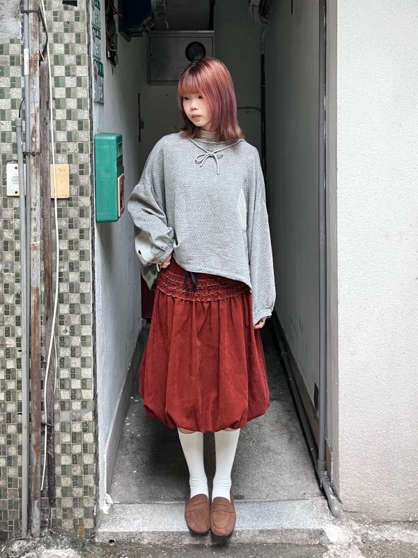 灰色菱格紋前短後長抽繩連帽上衣 