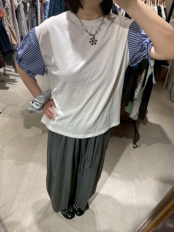 拼接條紋綁小天鵝刺繡泡泡袖上衣 