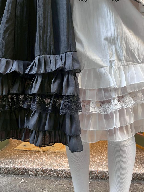 蕾絲蛋糕層次六分裙 