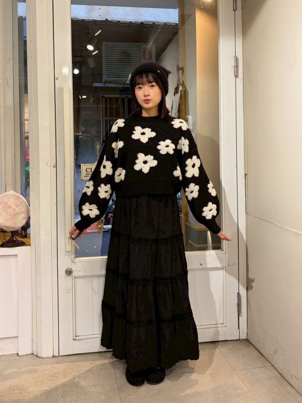 短版立體花花針織長袖毛衣 