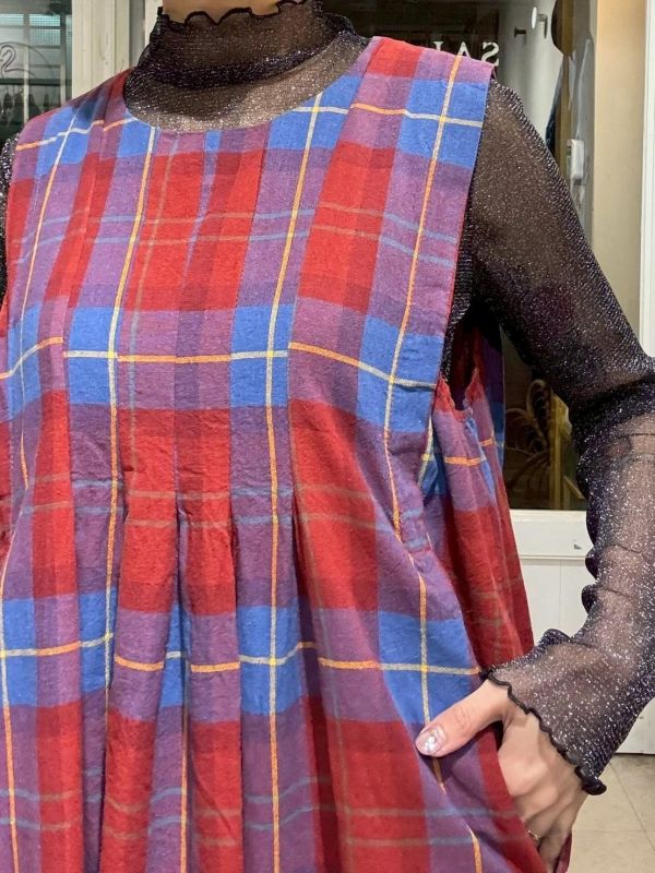 紅色大格紋背心裙 