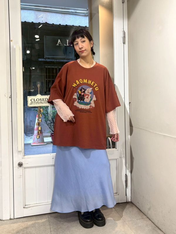 NAOMHETU黑白狗狗 tee 