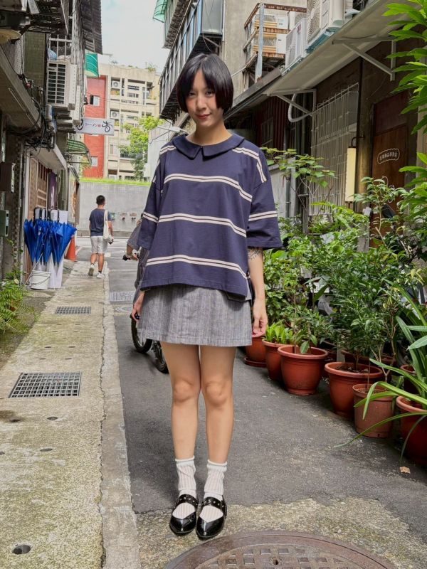 翻領條紋短版側開衩tee 