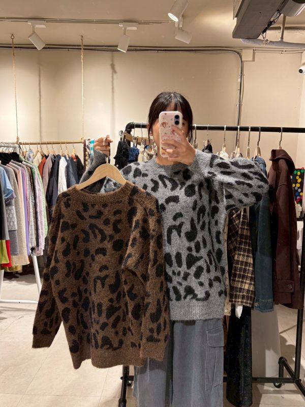 馬海毛豹紋圓領毛衣 
