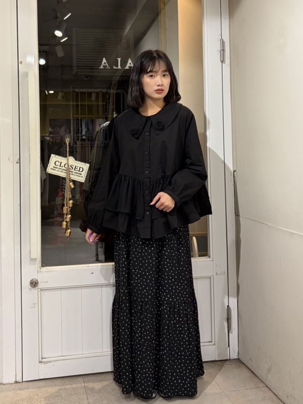 立體紗質玫瑰拼接雙層下擺蓬蓬袖襯衫 