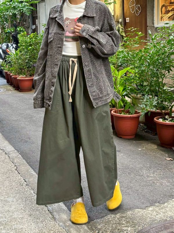 日系抽繩九分寬褲 