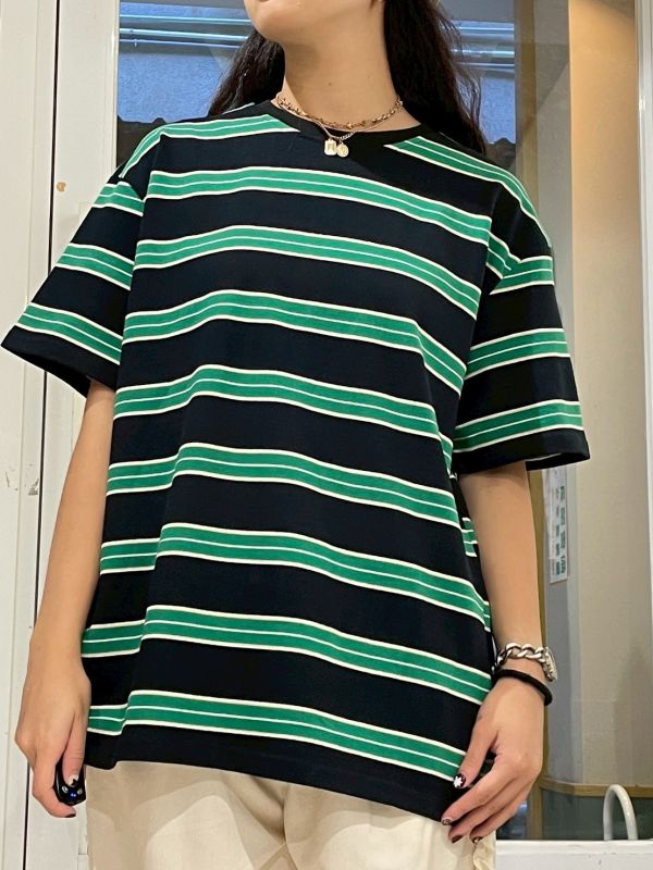撞色條紋圓領短袖上衣 