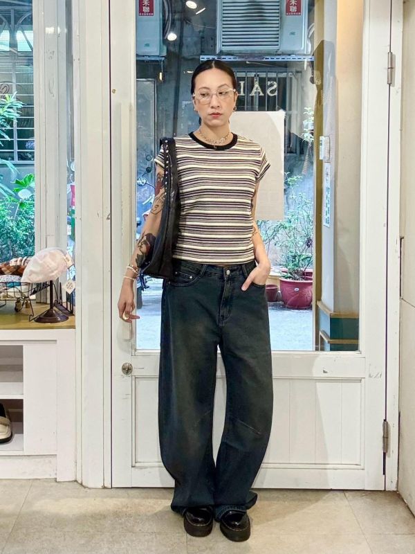 鬆弛感低腰直筒落地牛仔褲 