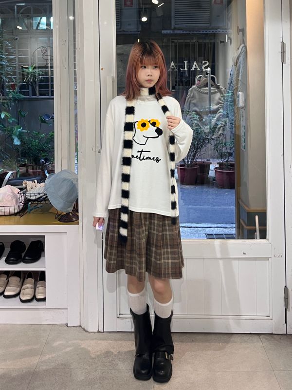 立體刺繡花朵狗狗長袖上衣 