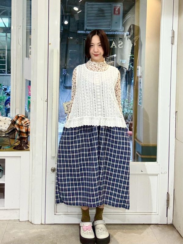 蕾絲兩側綁帶背心 