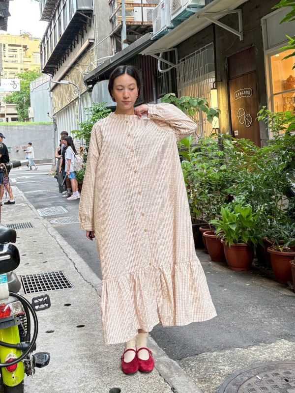 中山立領條紋魚尾下擺長洋裝 