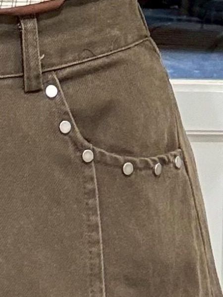 卯釘設計中線後伸縮腰直筒褲 