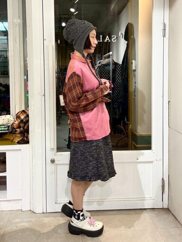 莓果色格紋拼接細燈芯絨碎花襯衫 