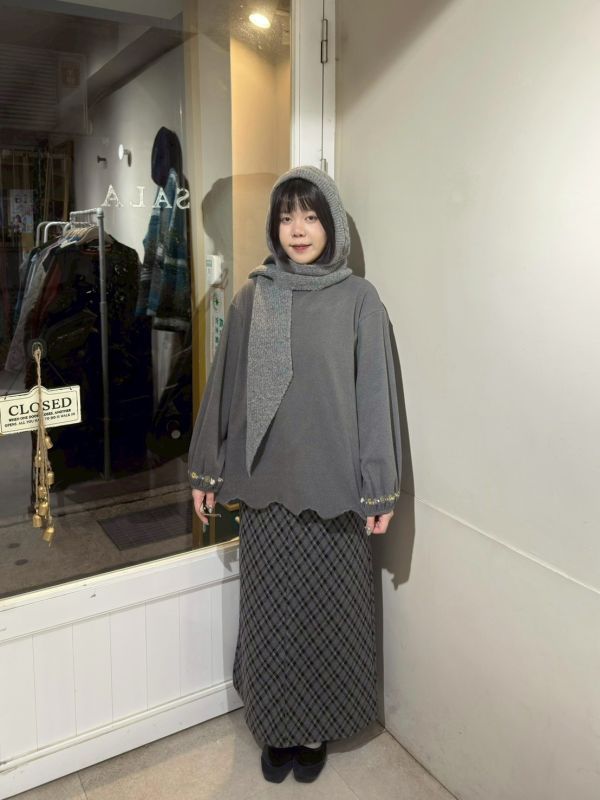 泡泡刺繡袖口雲朵下擺蕾絲領口絨面長袖 