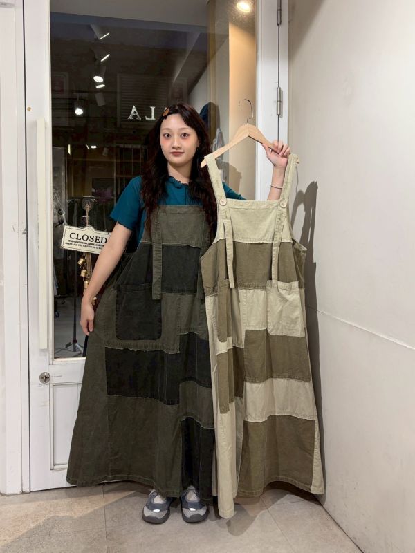 不收邊色塊拼接工裝吊帶裙 