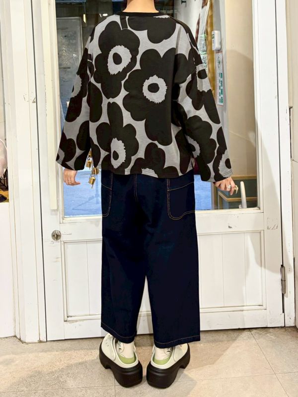 滿版罌粟花落肩上衣 