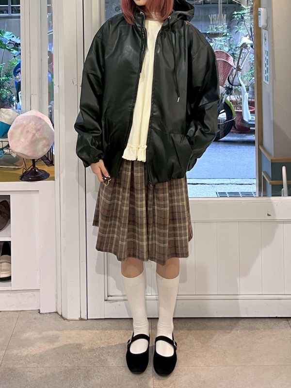 黑色縮口連帽抽繩拉鏈皮外套 