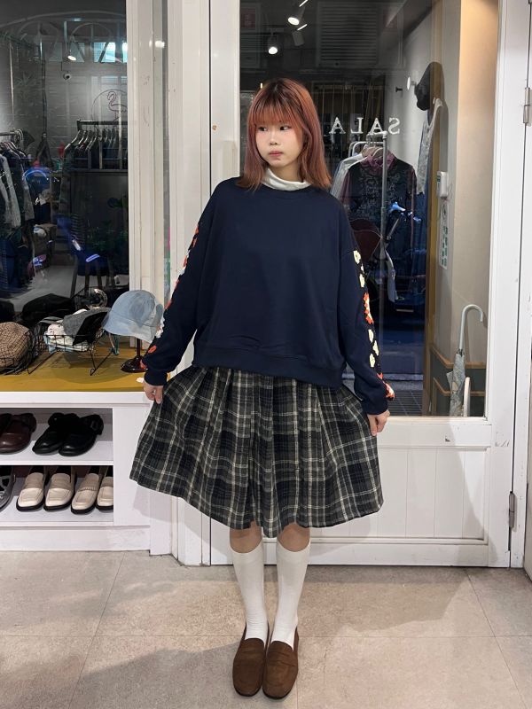 灰色格紋毛呢五分裙 