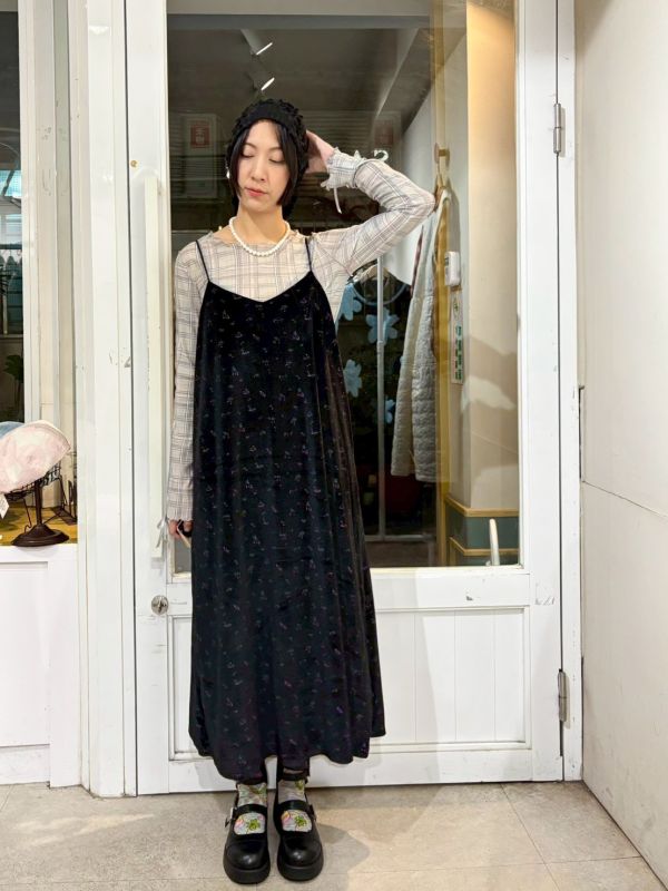 天鵝絨吊帶洋裝 