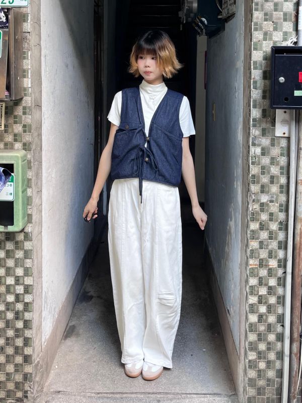 牛仔工裝設計感綁帶背心 